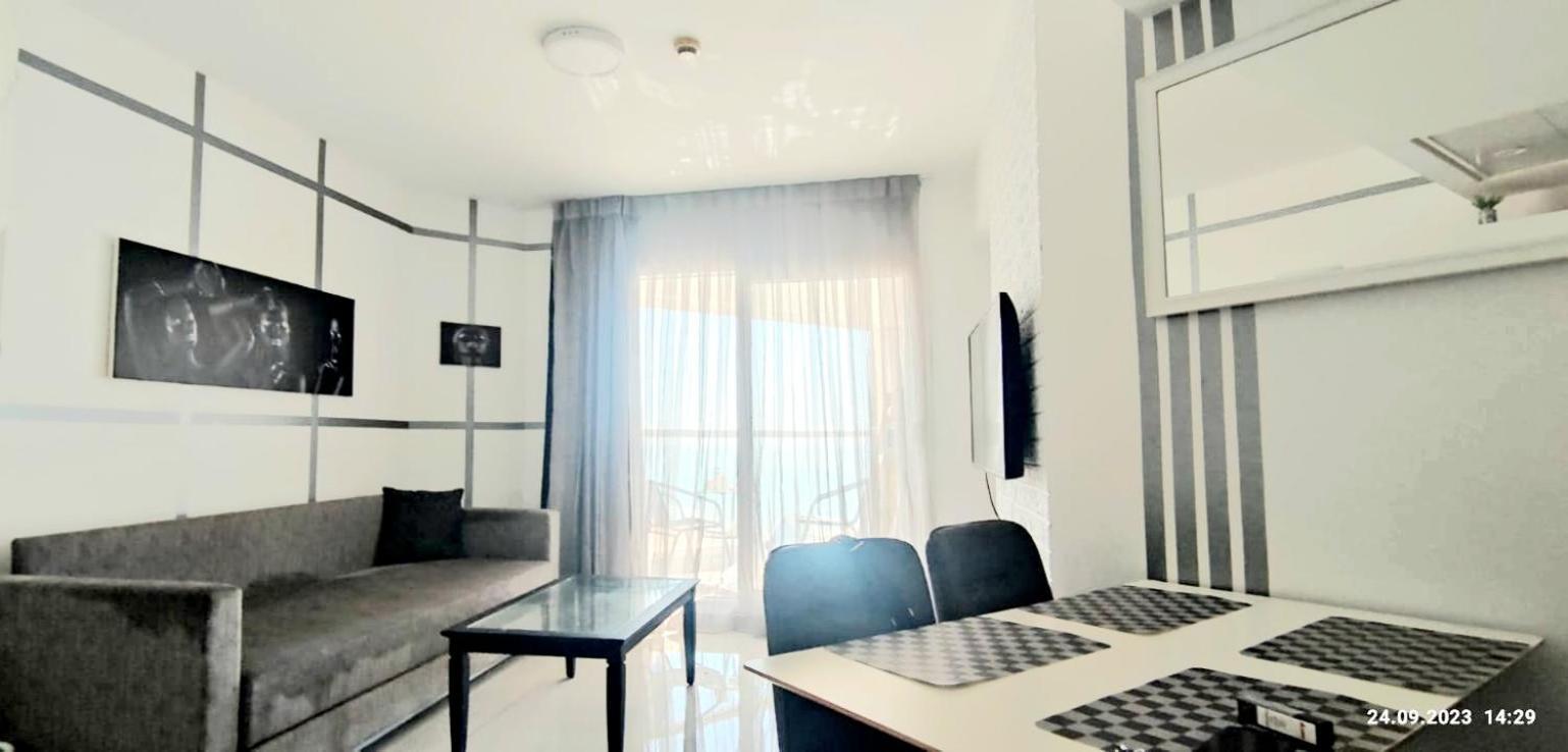 Go To Apartments In Leonardo バト・ヤム エクステリア 写真